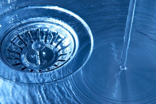 Fast drain cleaning in Oxnard, CA by local plumbers always just around the corner from you.
